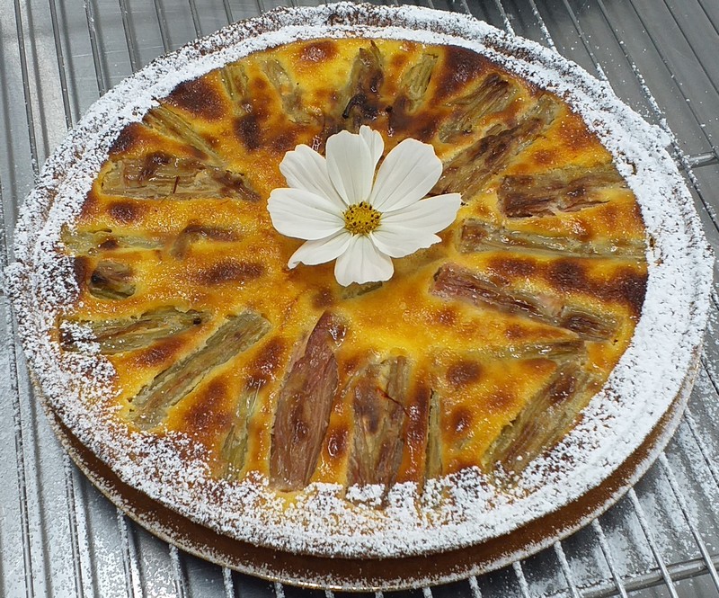 TARTE RHUBARBE SAFRAN A L'ANCIENNE 6 PERSONNES